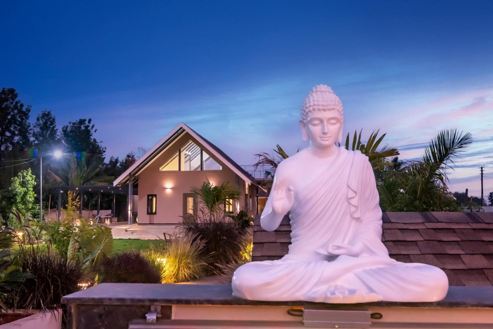 Saffronstays Eden, Nashik - Pet-Friendly Villa With Pool, Jacuzzi & Grape Farm Ngoại thất bức ảnh